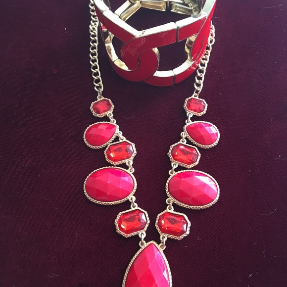 ALL IN REDS - Picture 6 of 8